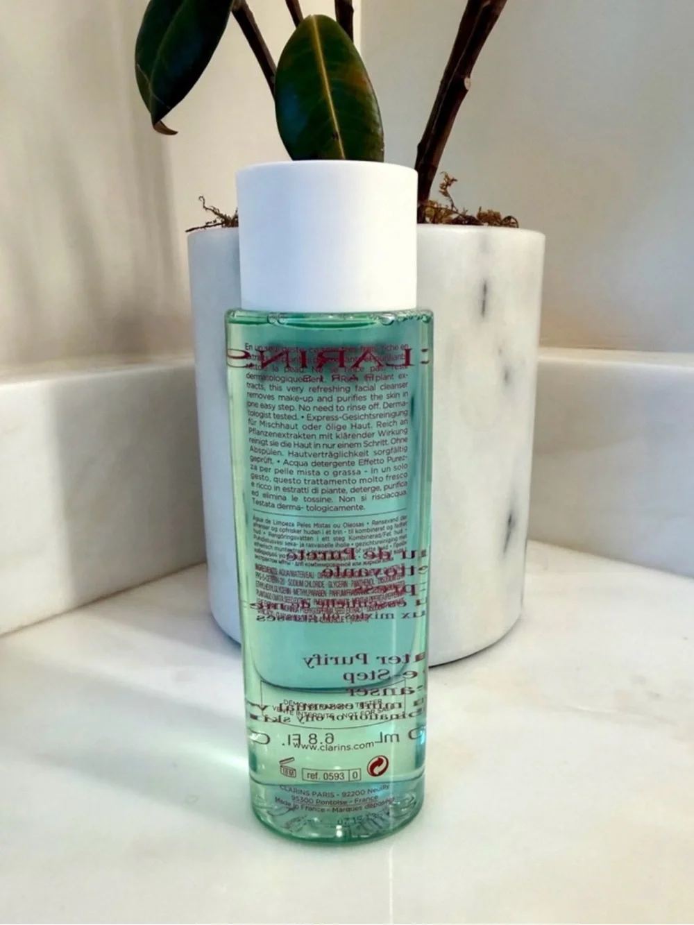 Clarins Water Purify One Step Cleanser with Mint for Combination to Oily Skin - Picture 2 of 2